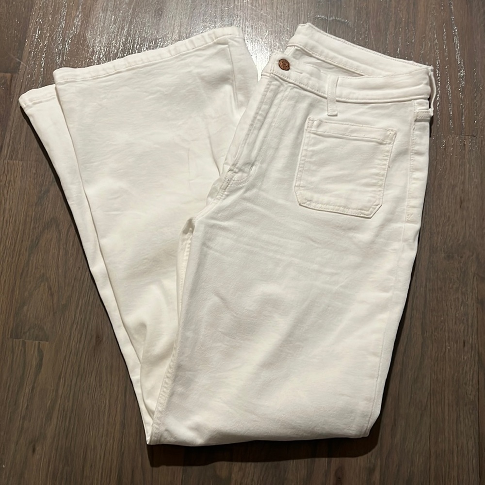 Gap white jeans size 12 short